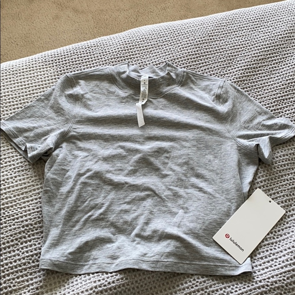 Lululemon Mock Neck Tee